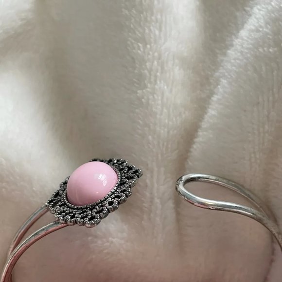 Vintage Pink Stone Silver Toned Hinged Bangle Bracelet - Picture 3 of 6